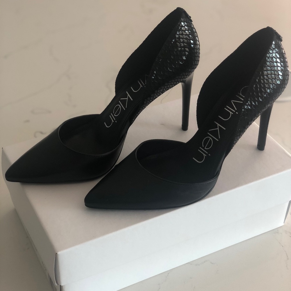 COPY - Calvin Klein Sebrina Nappa/ Snake Pump